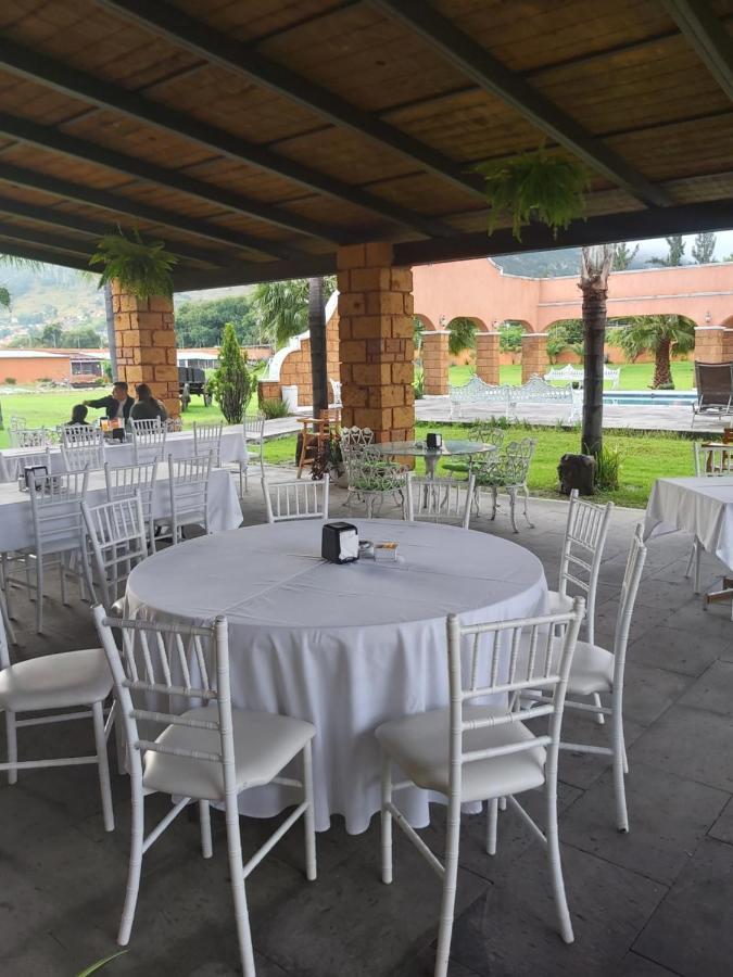 Hotel Meson Del Puente Acambaro Exterior photo